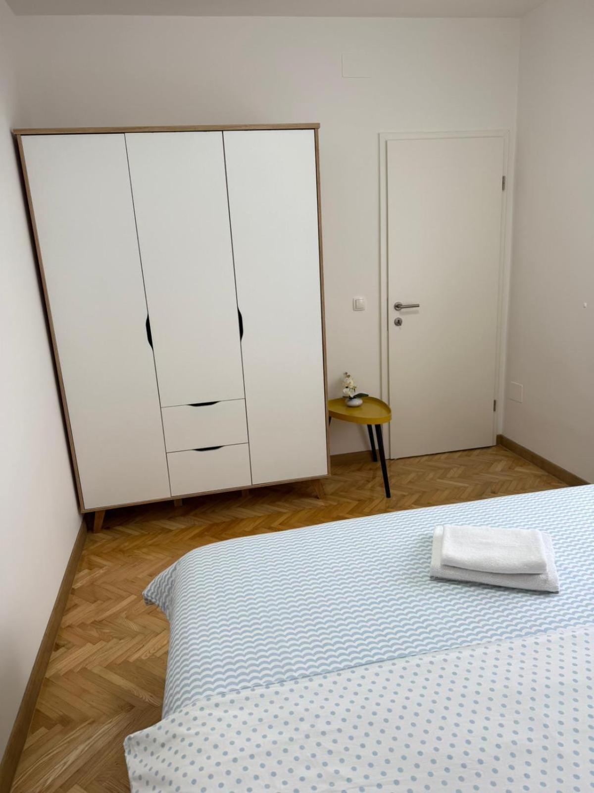 Apartment Helena Kaštela Zewnętrze zdjęcie