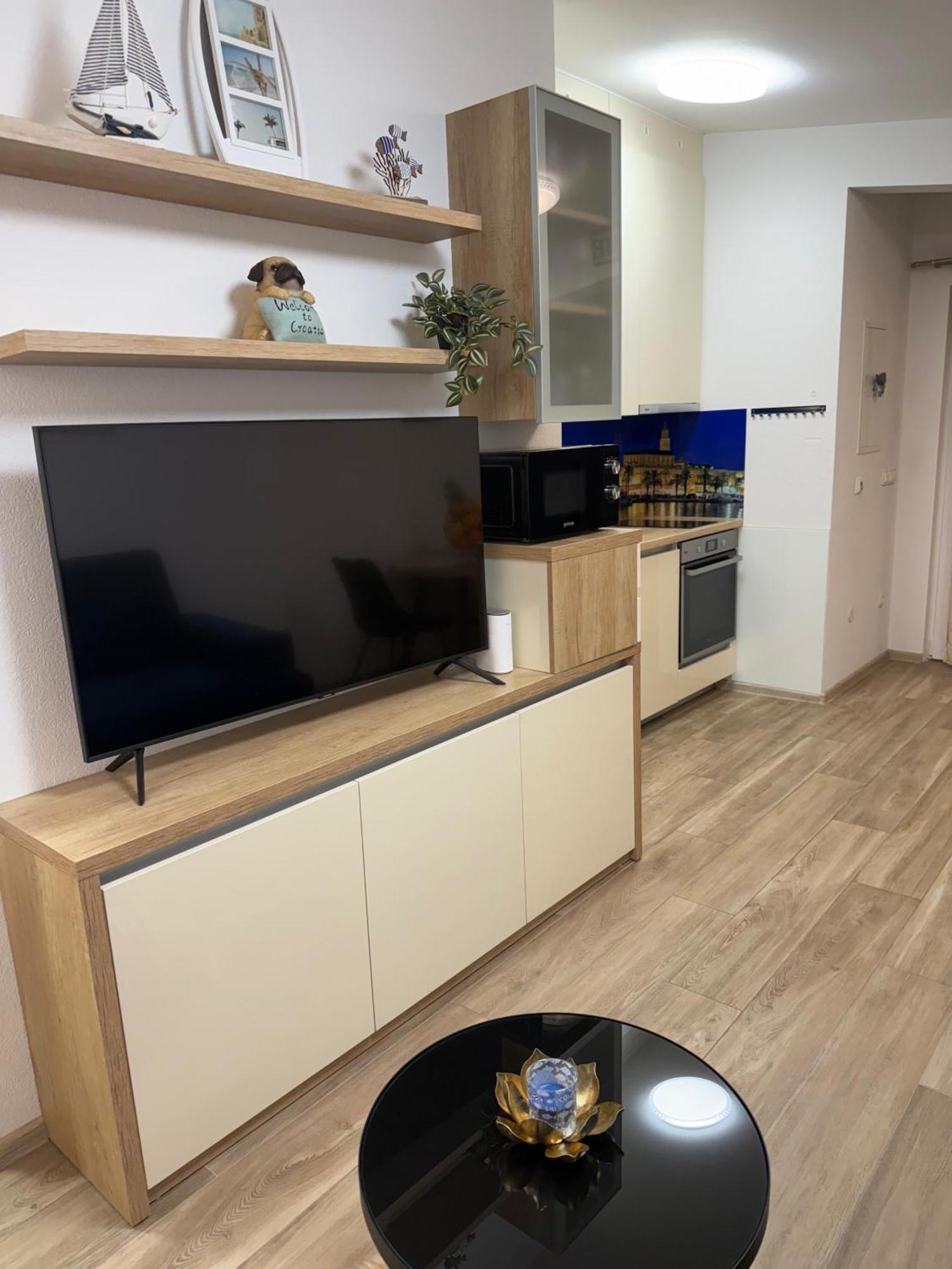 Apartment Helena Kaštela Zewnętrze zdjęcie
